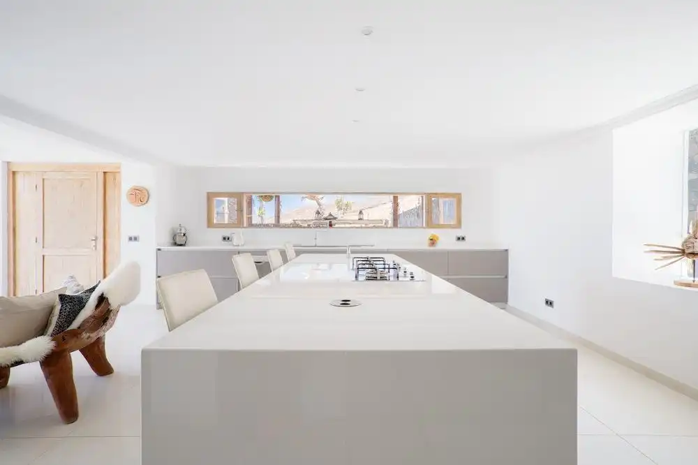 Menjador de Casa o xalet en venda en Haría amb Jardí privat, Terrassa i Moblat