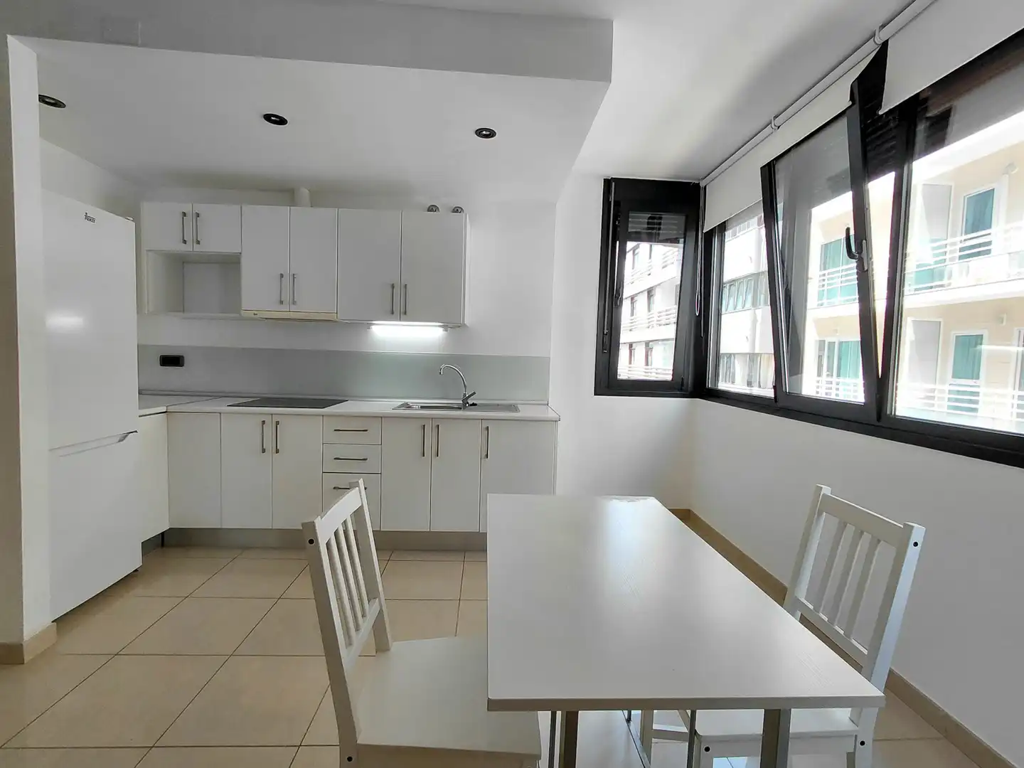 Studio avec ascenseur à louer à Calle Nicolás Estévanez