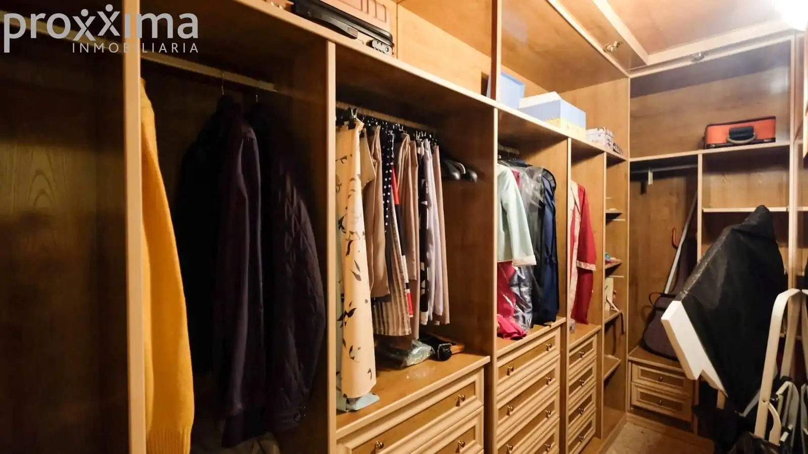 Bedroom of Houses for sale in Sevilla  with Air Conditioner, Terrace and Storage room
