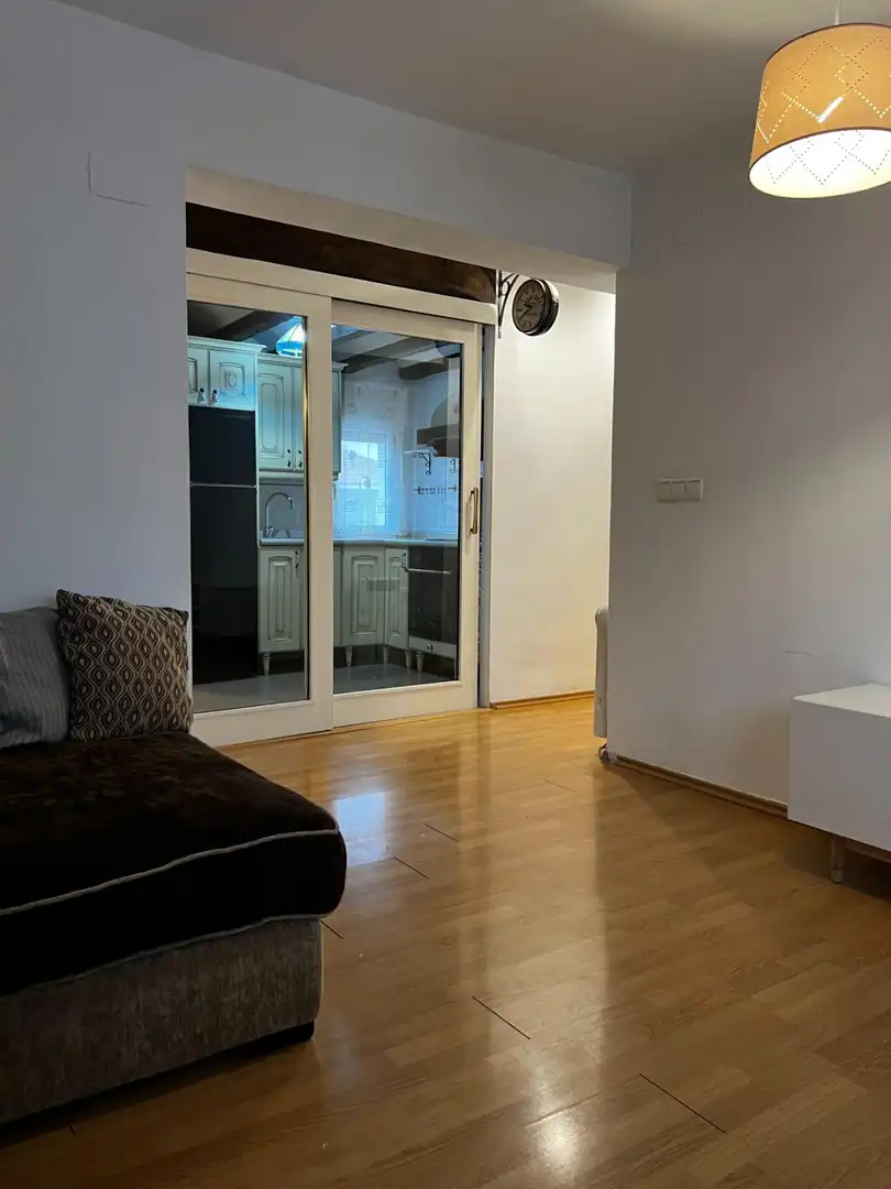 Sala de estar de Piso de alquiler en Yecla con Aire acondicionado, Calefacción y Jardín privado