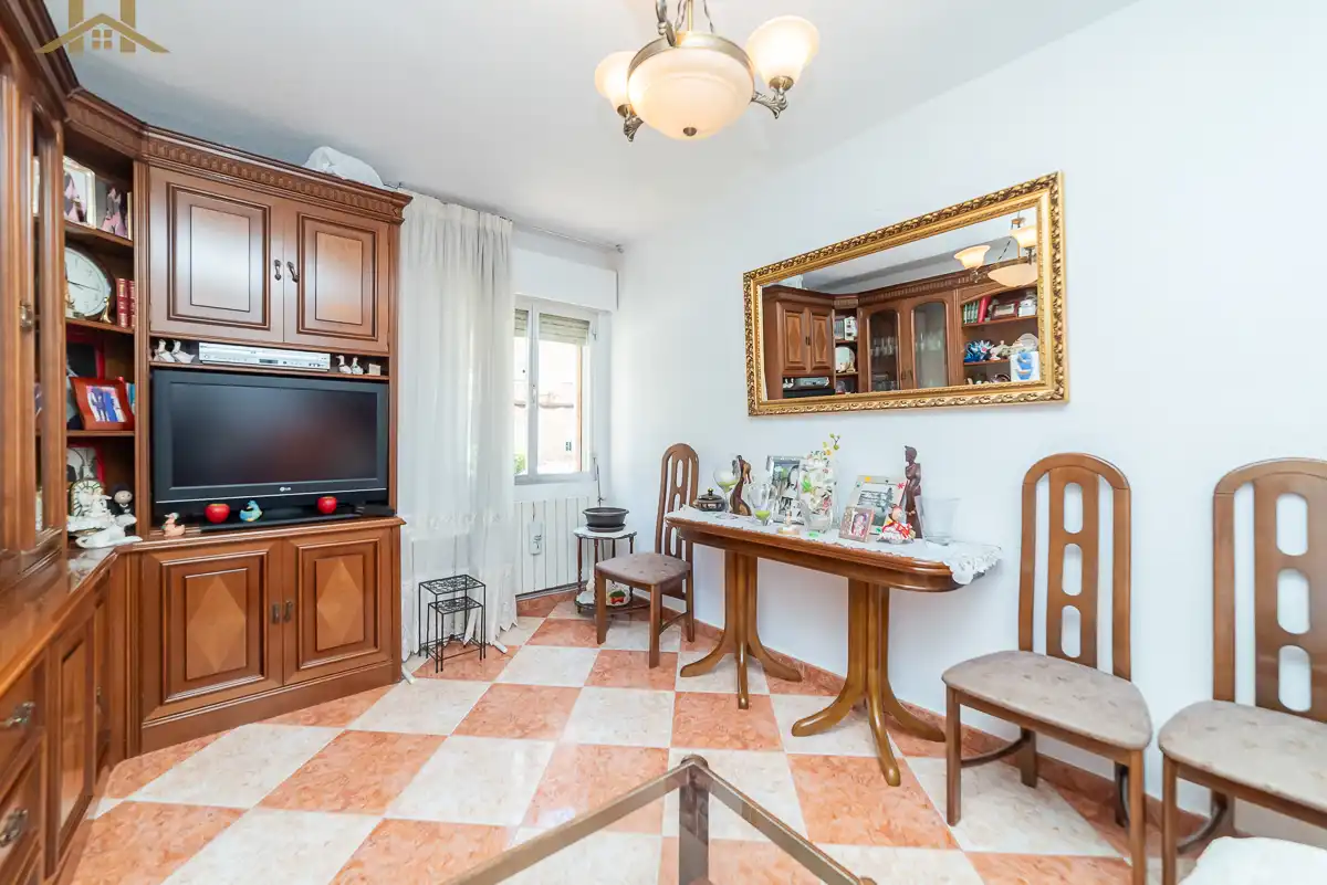 Sala d'estar de Pis en venda en Alcorcón amb Calefacció, Moblat i Forn