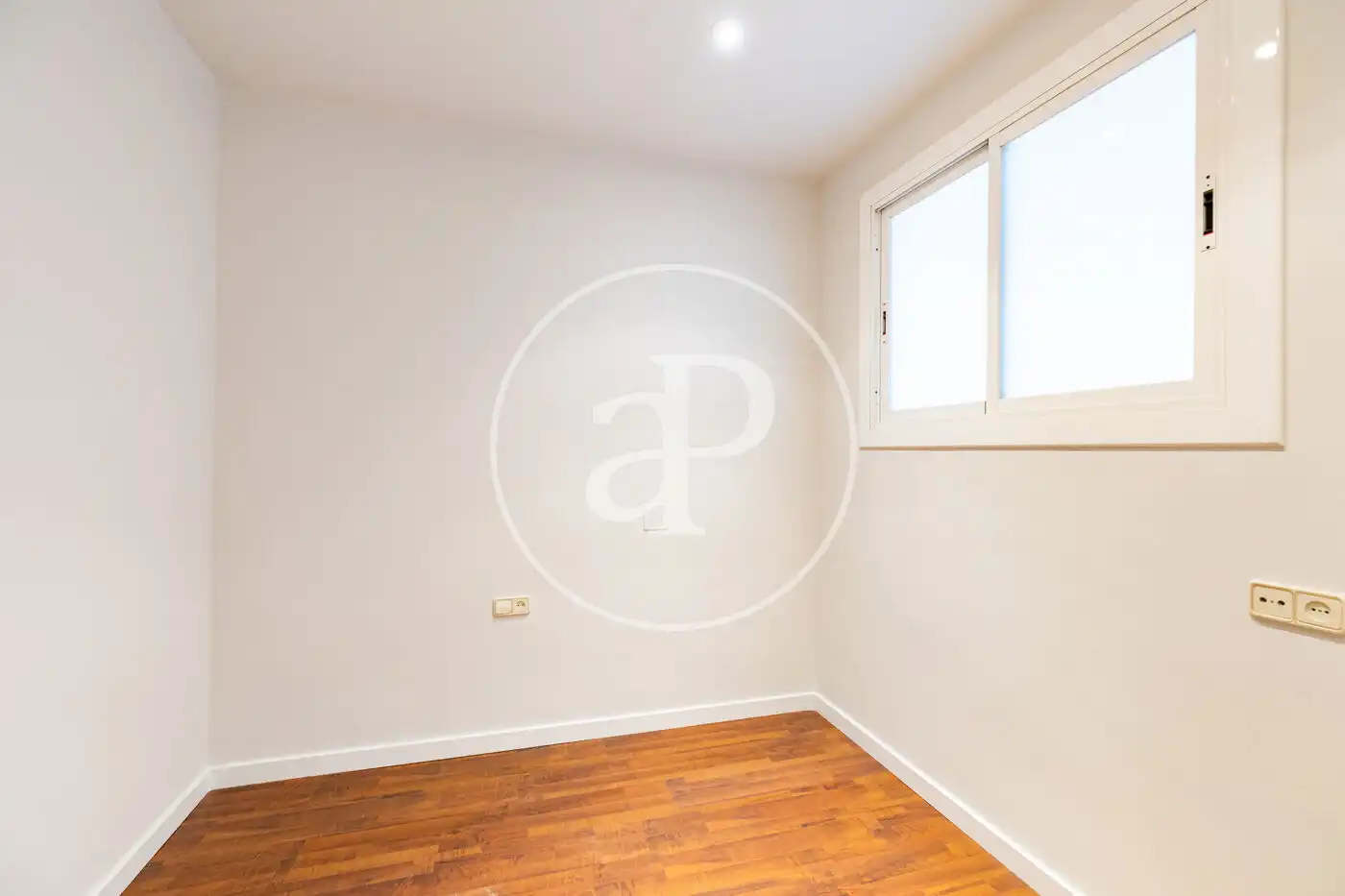 Bedroom of Flat for rent in Barcelona  with Air Conditioner, Heating and Terrace