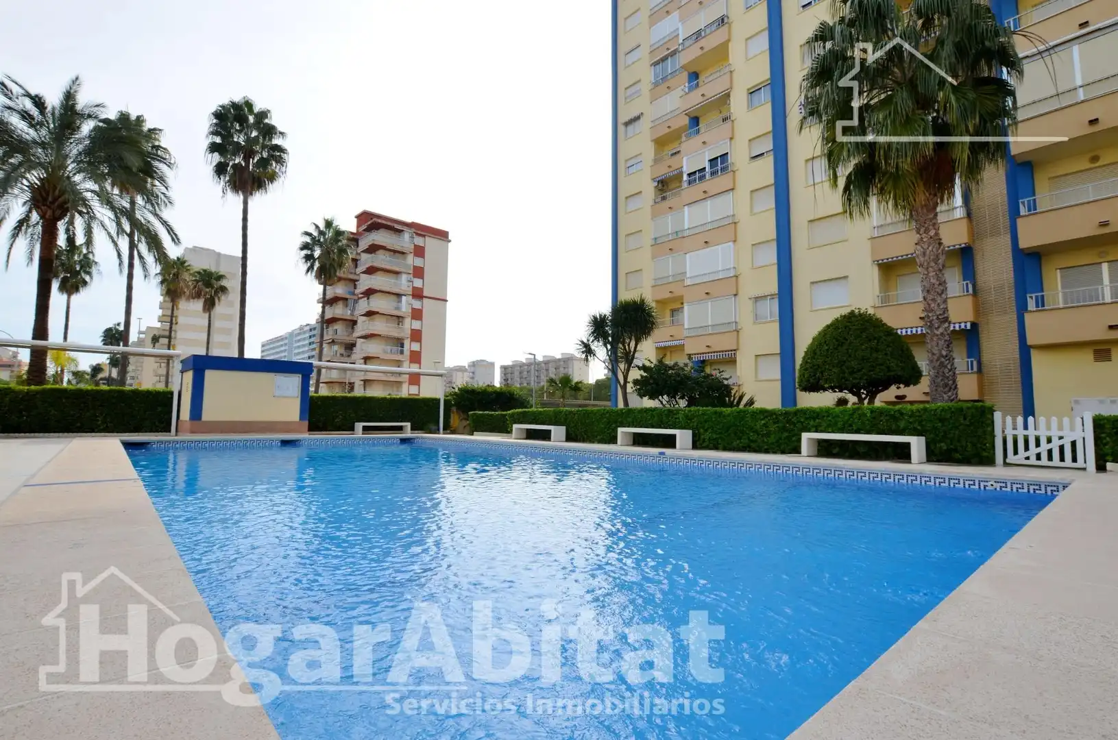 Piscina de Pis en venda en Gandia amb Aire condicionat, Jardí privat i Piscina comunitària
