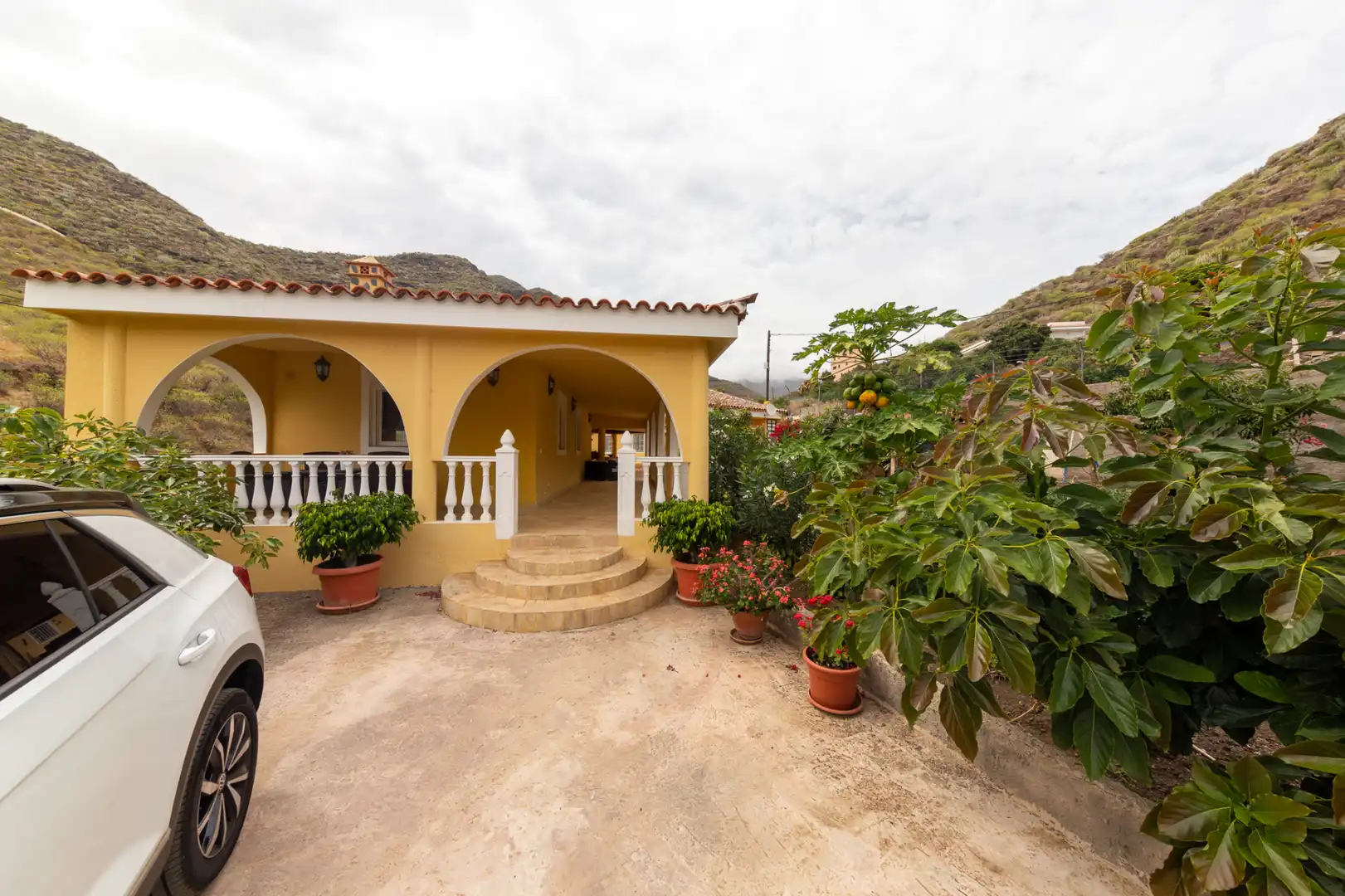 Exterior view of Country homes for sale in Santa Cruz de Tenerife  with Private garden, Terrace and Furnished