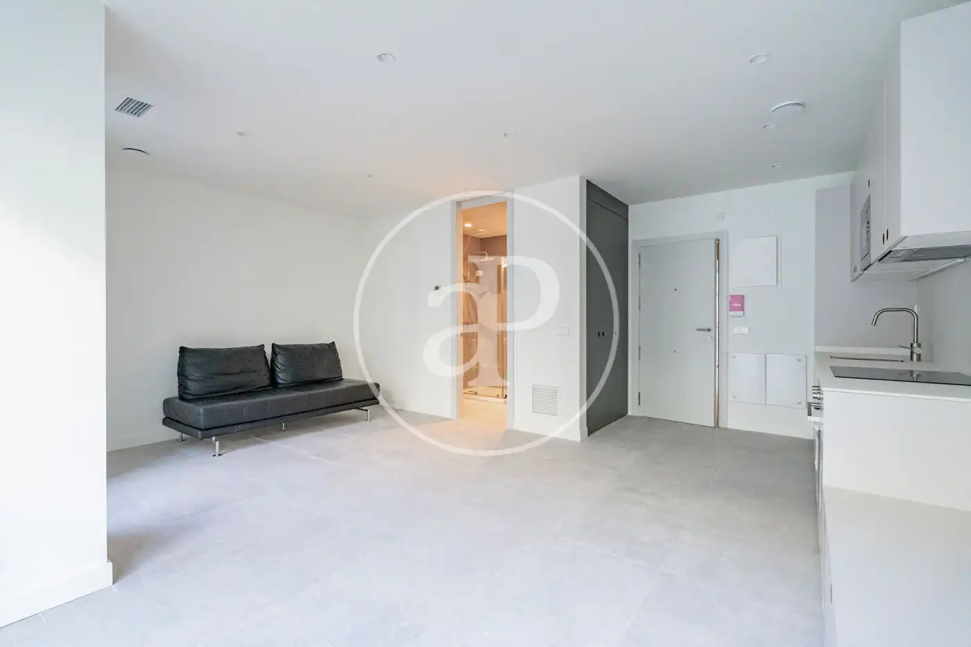 Living room of Flat for rent in Madrid  with Air Conditioner, Heating and Private garden