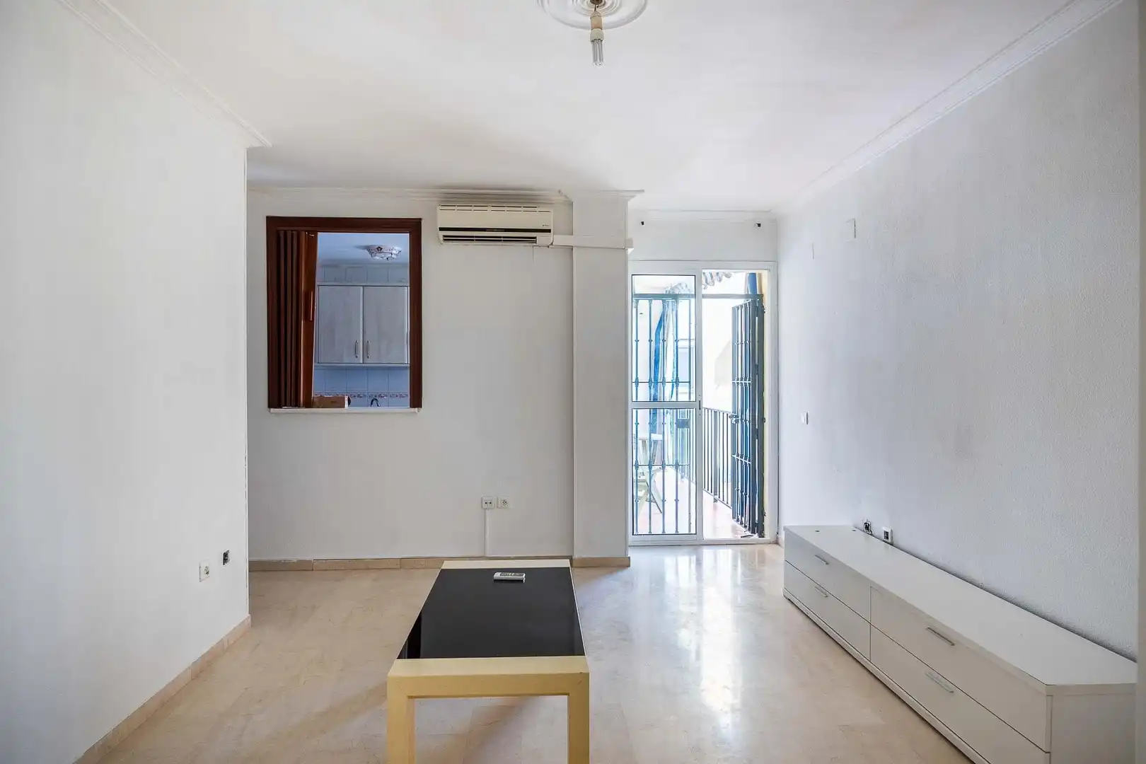 Habitación de Piso en venta en Camas con Balcón
