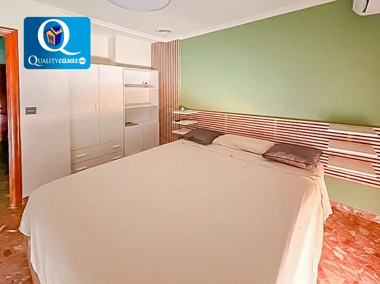 Dormitori de Apartament en venda en Elche / Elx amb Aire condicionat, Calefacció i Terrassa