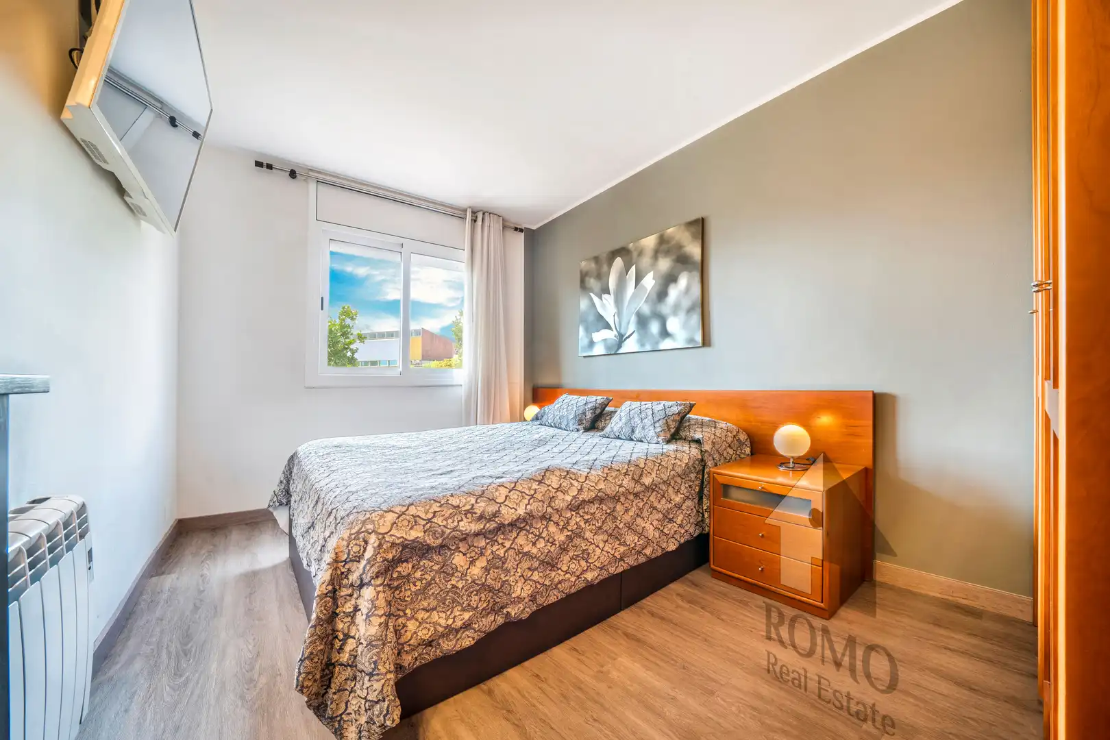 Bedroom of Flat for sale in Santa Perpètua de Mogoda  with Air Conditioner, Heating and Parquet flooring