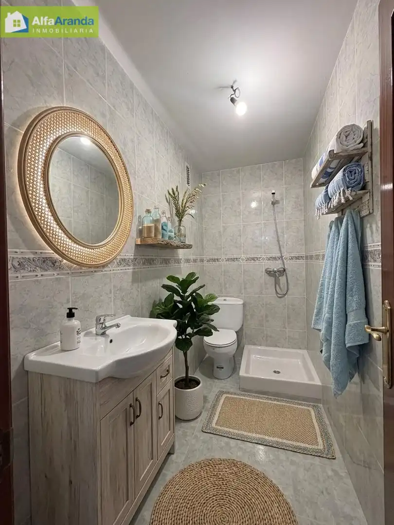 Bathroom of Flat for sale in Aranda de Duero  with Heating, Parquet flooring and Terrace