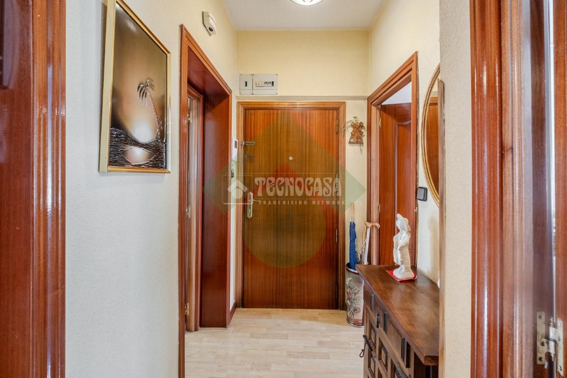 Piso en venta en Los Ángeles, Villaverde