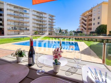 Apartament amb piscina en venda a Calle Cap Blanc 7