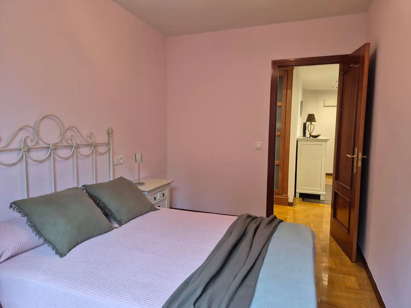Schlafzimmer von Wohnung zum Verkauf in Gijón  mit Heizung, Abstellraum und Schwimmbad