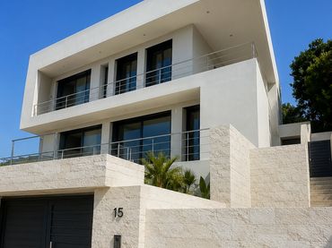 Casa con piscina en venta en e les Penyes d’en Castellví