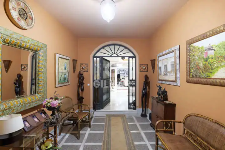Casa adosada en venta en El Puerto de Santa María con Calefacción y Jardín privado