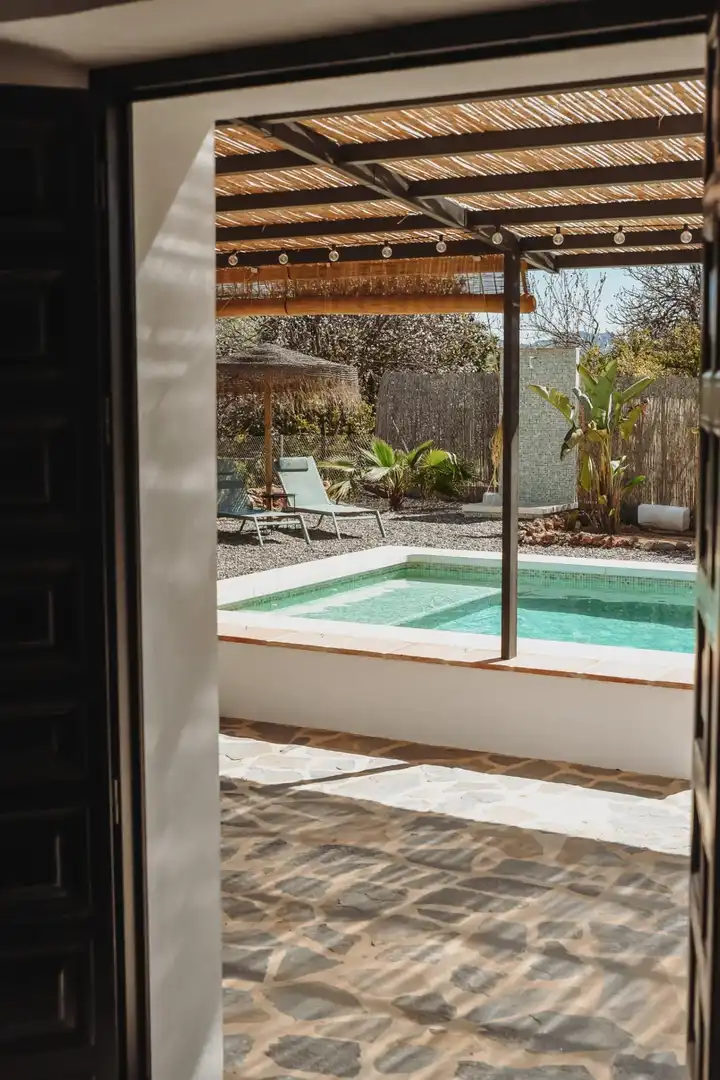 Schwimmbecken von Country house zum Verkauf in Álora mit Klimaanlage, Heizung und Privatgarten