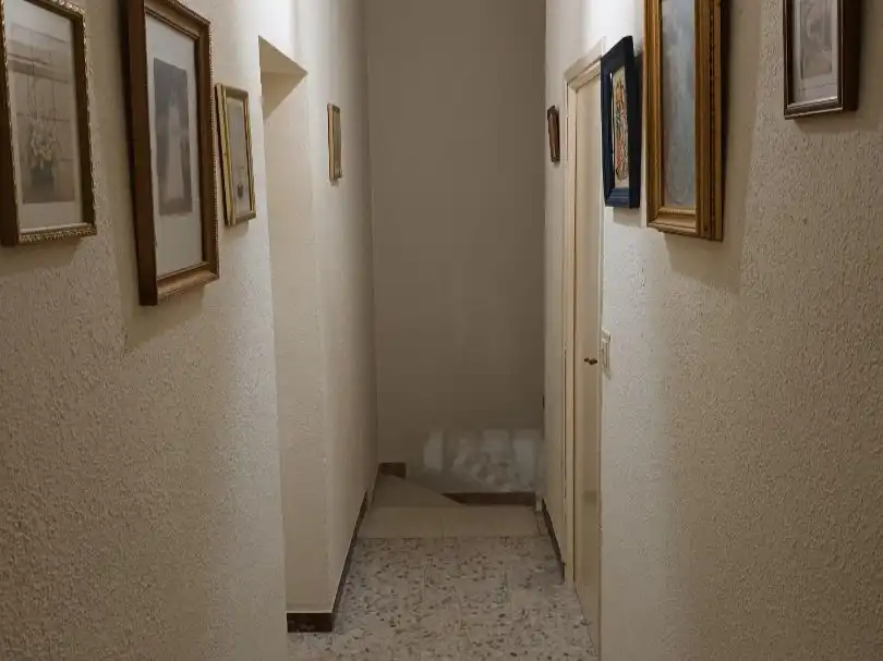 Houses for sale in Utrera  with Air Conditioner, Terrace and Balcony