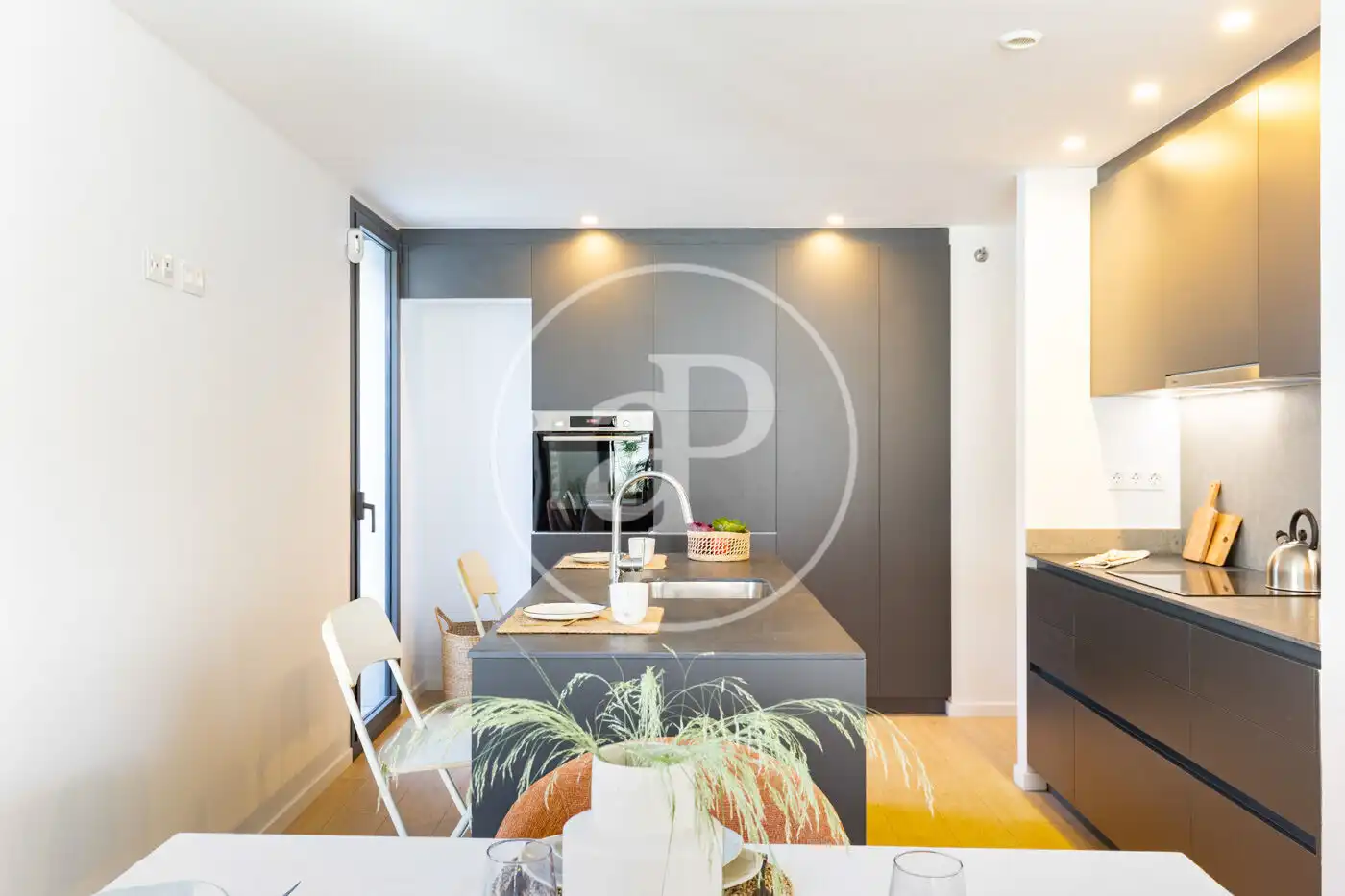 Cocina de Piso en venta en Sant Cugat del Vallès con Aire acondicionado, Calefacción y Jardín privado