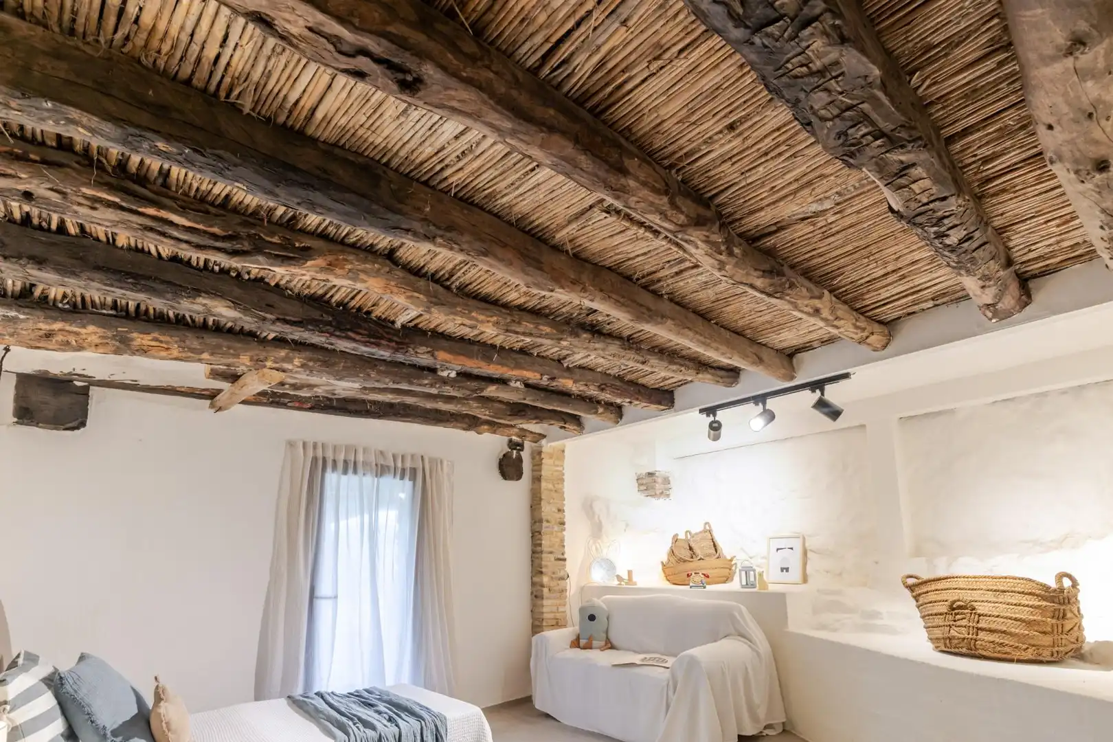 Habitación de Finca rústica en venta en Venta del Moro con Jardín privado, Terraza y Amueblado