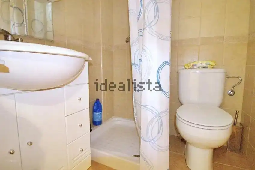 Baño de Piso en venta en Alicante / Alacant con Aire acondicionado, Trastero y Balcón