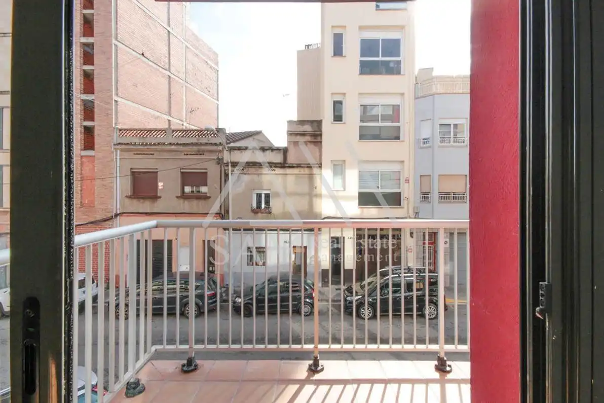 Exterior view of Flat for sale in Badalona  with Balcony