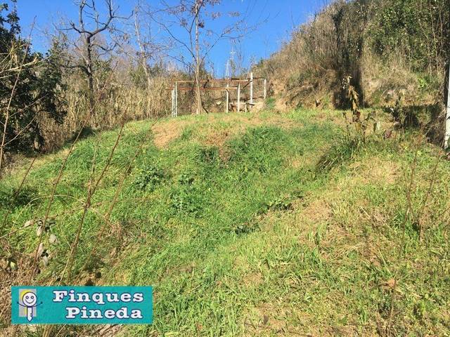 Terreno residencial en Venta en Calle segre en Can Carreras - Montessol