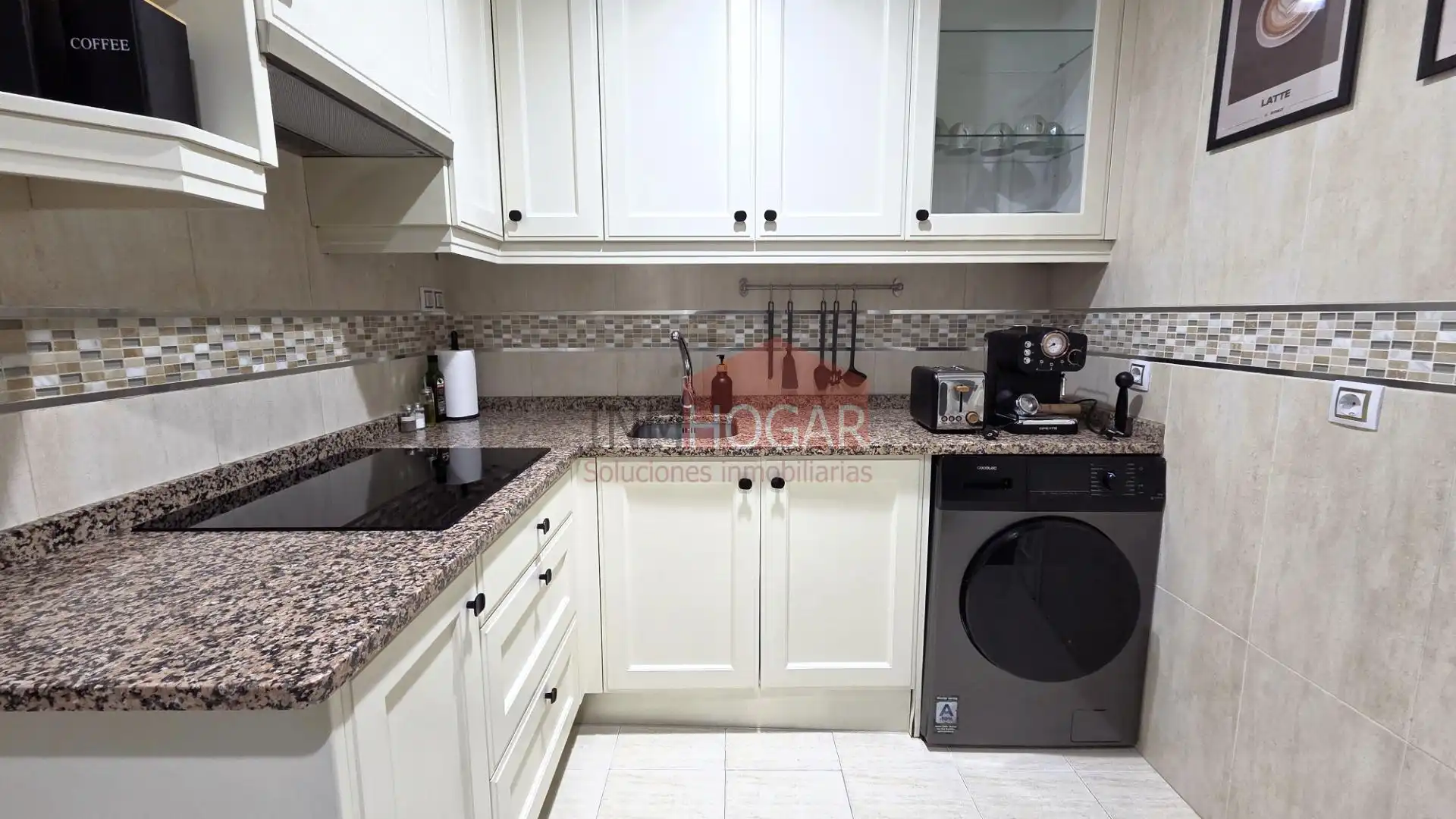 Cocina de Piso en venta en Ávila con Calefacción y Amueblado