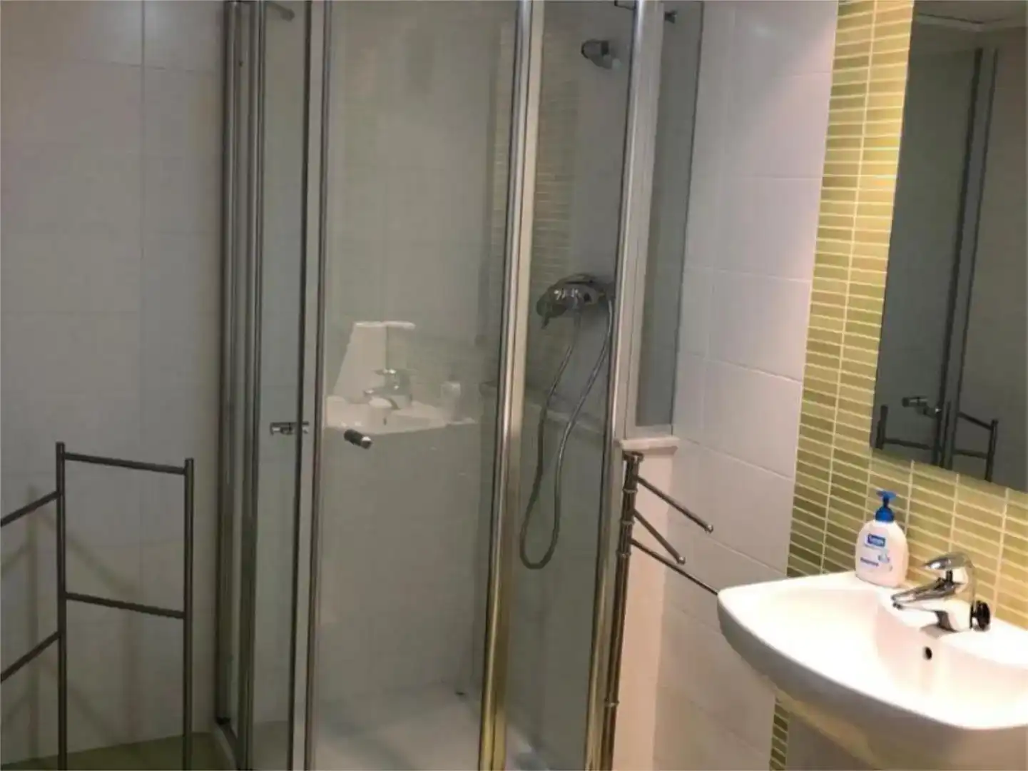 Baño de Piso en venta en Dénia con Aire acondicionado, Amueblado y Balcón