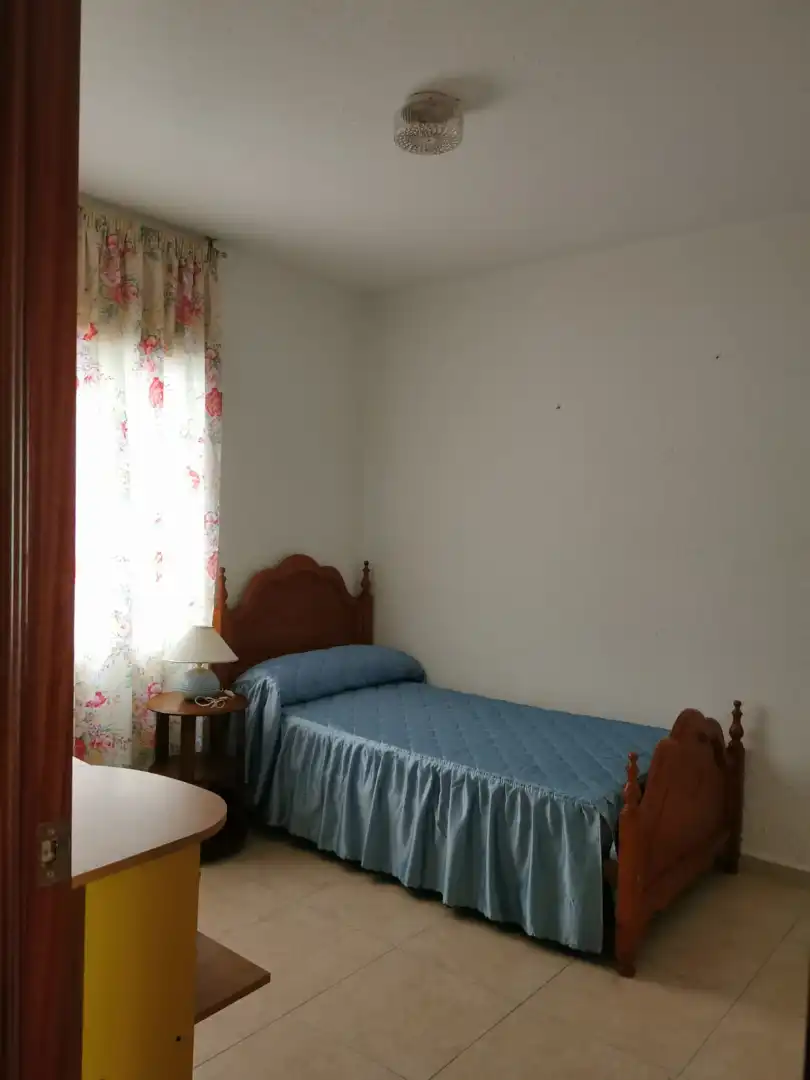 Habitación de Piso de alquiler en La Estación 