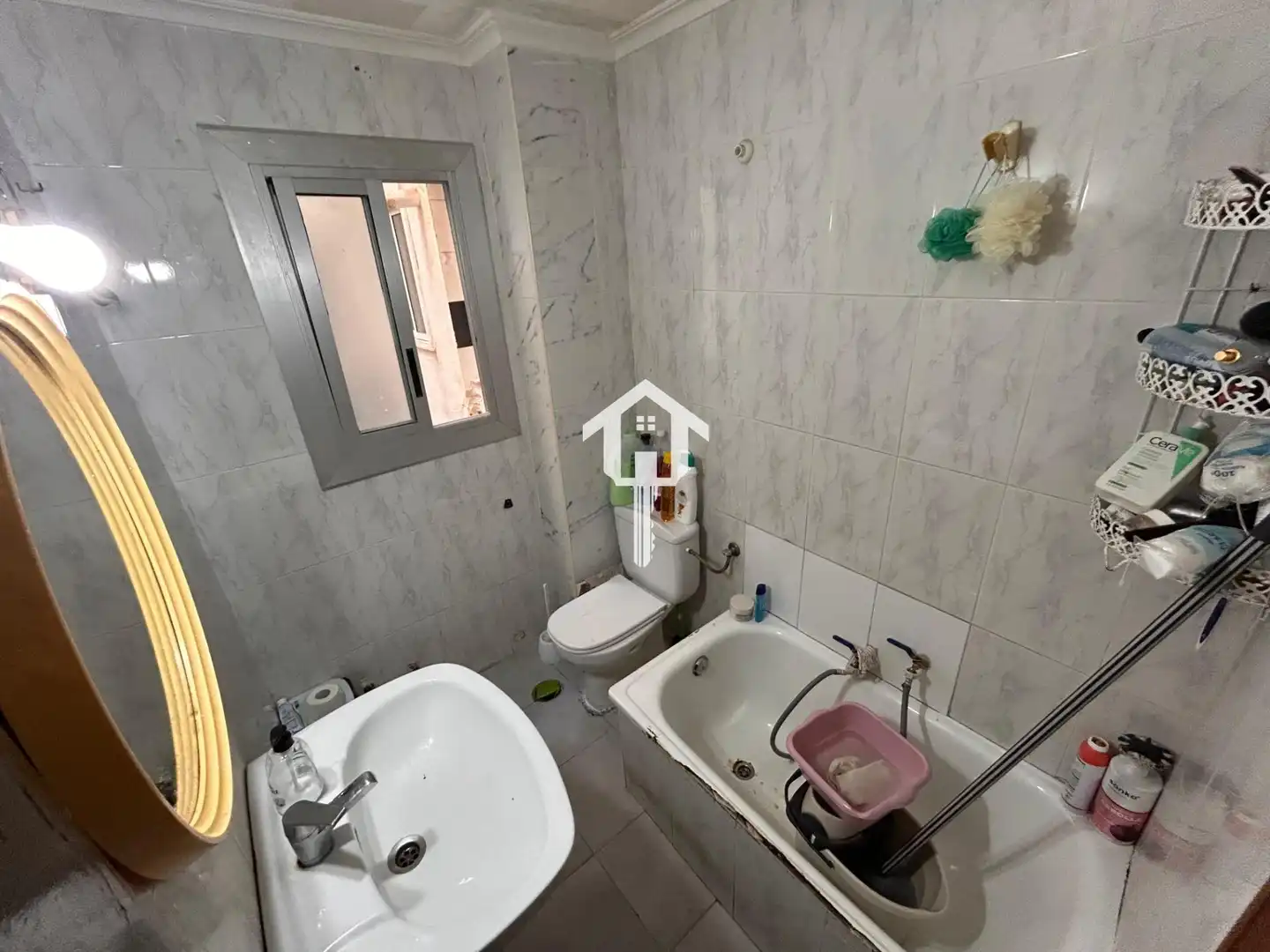 Bathroom of Flat for sale in Alicante / Alacant  with Furnished and Balcony
