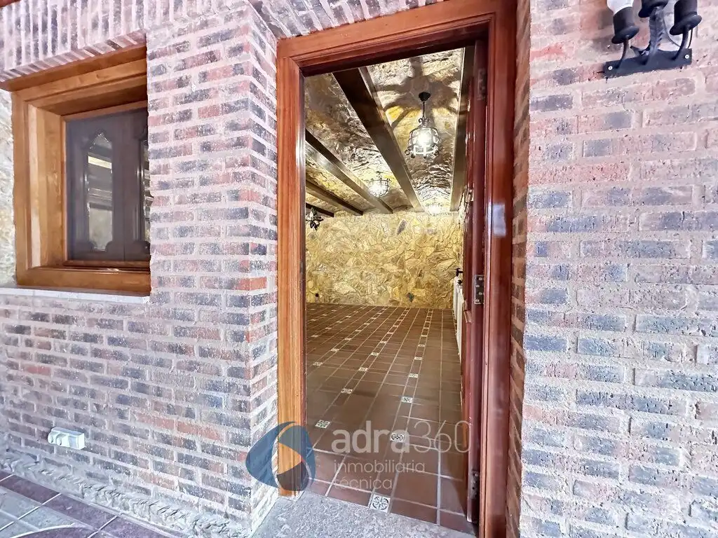 Houses for sale in Lardero  with Air Conditioner, Heating and Private garden