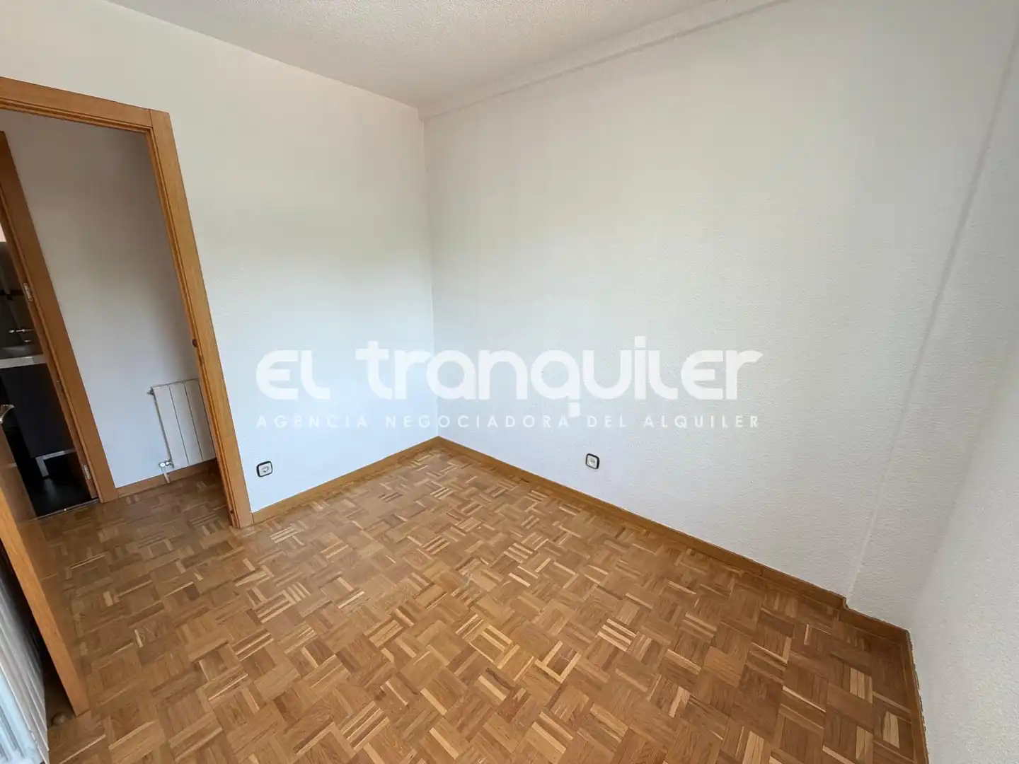 Habitación de Piso de alquiler en San Martín de la Vega con Parquet, Terraza y Piscina