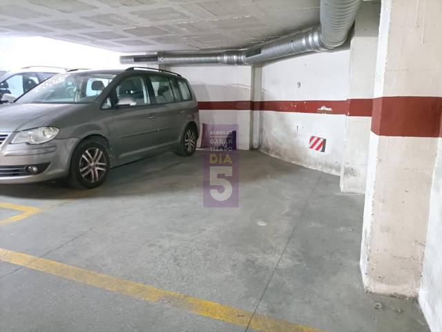 Garaje en Alquiler en Trinitat Vella