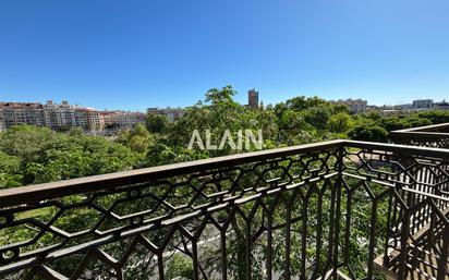 Garden of Flat for sale in  Valencia Capital  with Air Conditioner, Heating and Balcony