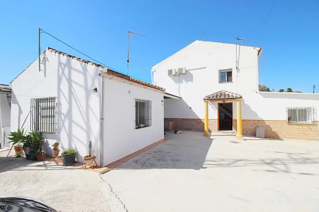 Xalet amb piscina en venda a Coín, imagen 4