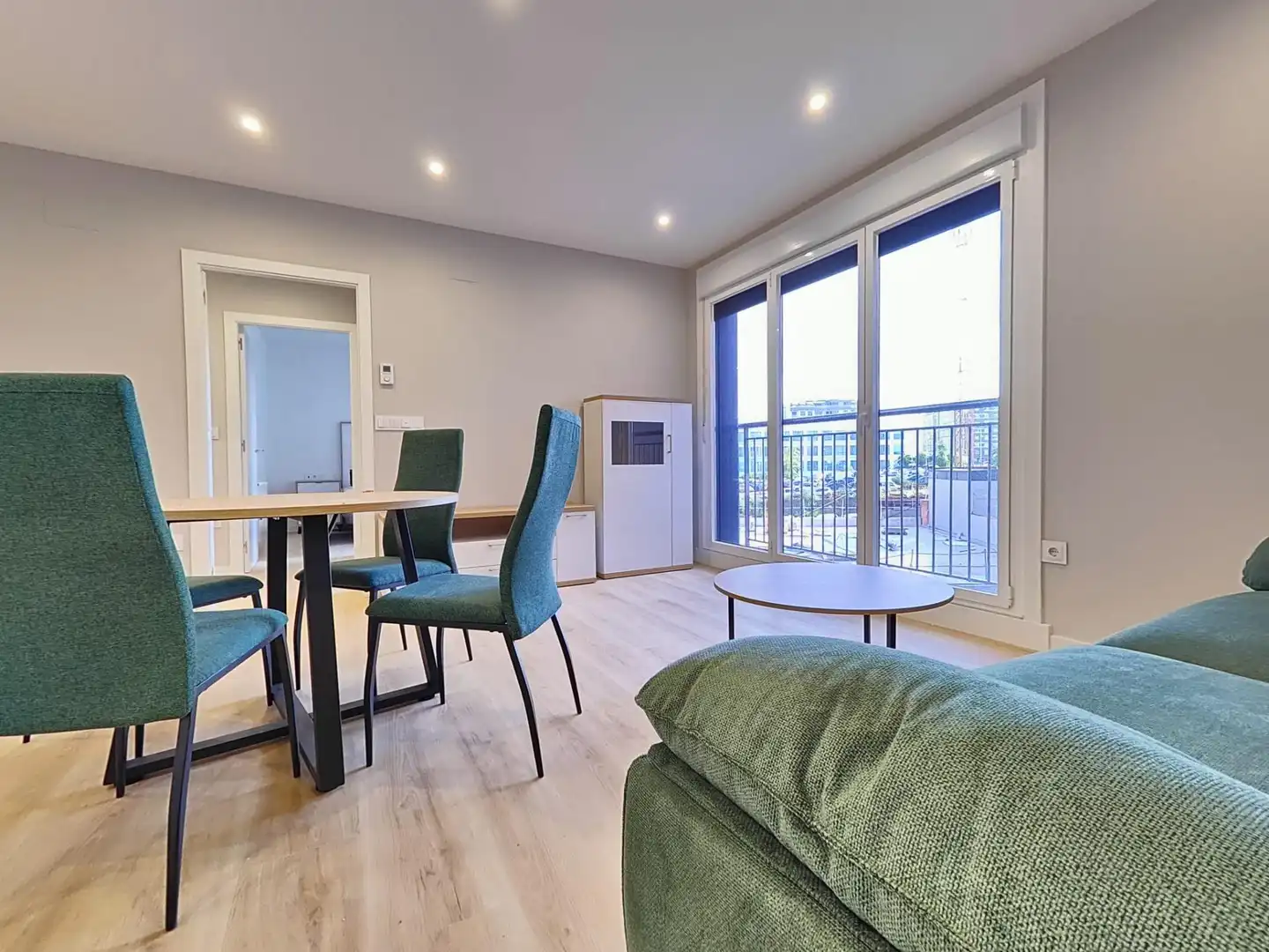 Living room of Flat for rent in Pontevedra Capital   with Heating, Storage room and Furnished