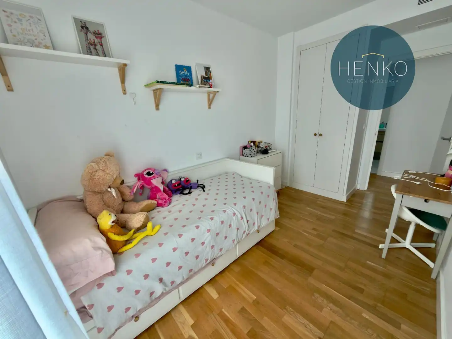 Bedroom of Flat for sale in Huelva  with Air Conditioner, Heating and Terrace