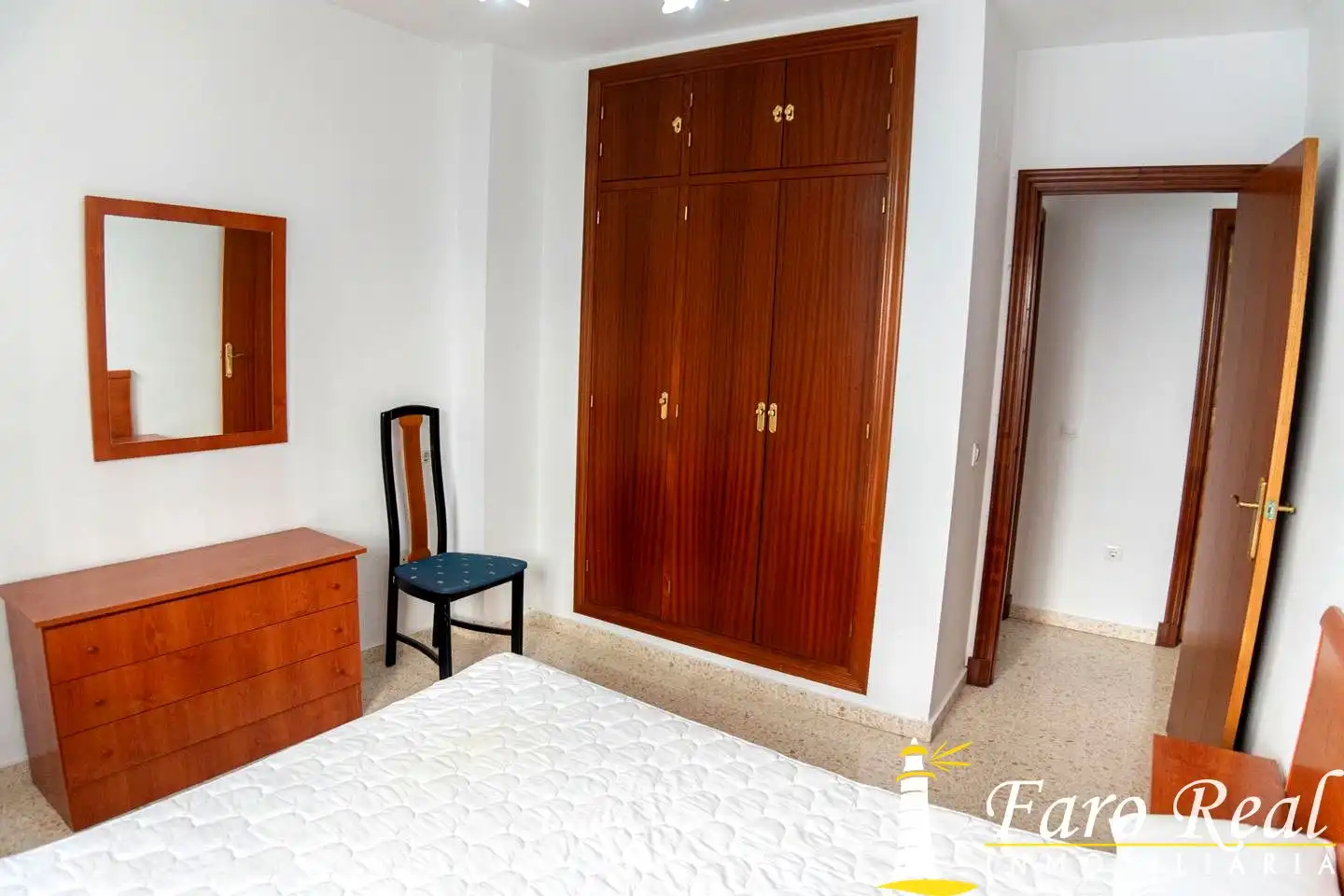 Schlafzimmer von Erdgeschoss zum Verkauf in Sanlúcar de Barrameda