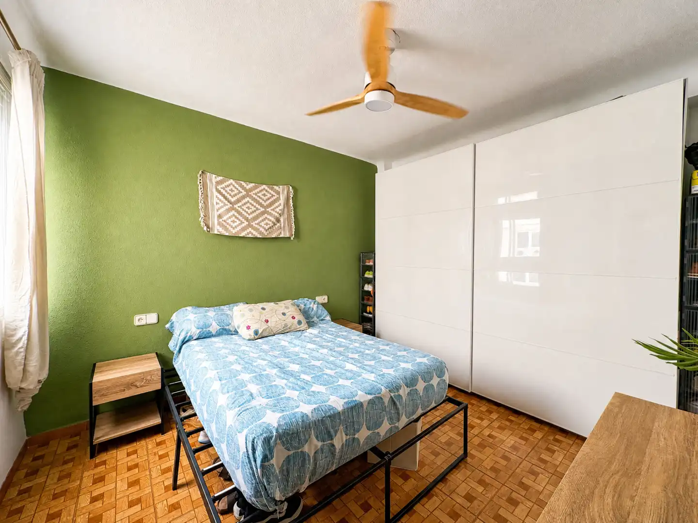 Schlafzimmer von Wohnung zum Verkauf in Alicante / Alacant mit Klimaanlage, Möbliert und Waschmaschine
