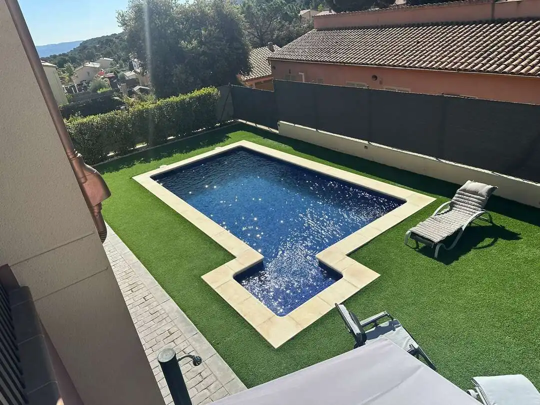 Piscina de Casa o chalet en venta en Collbató con Aire acondicionado, Calefacción y Jardín privado