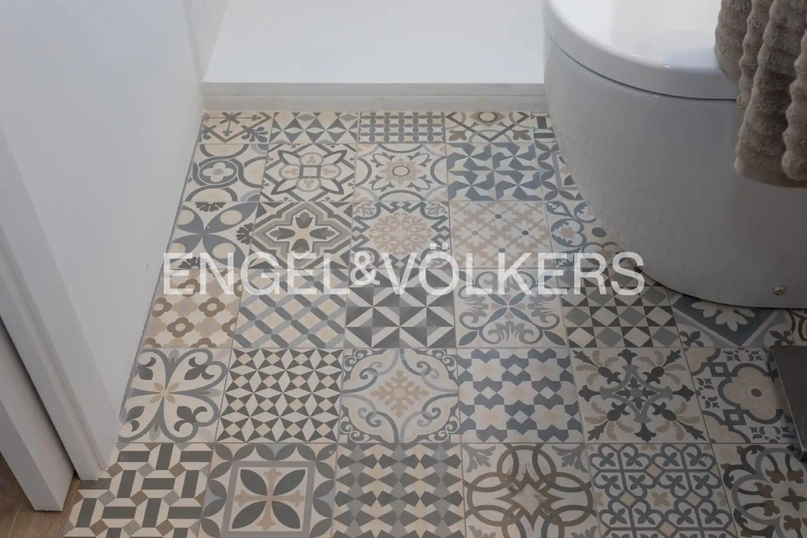 Bathroom of Attic for rent in Barcelona  with Air Conditioner, Heating and Parquet flooring