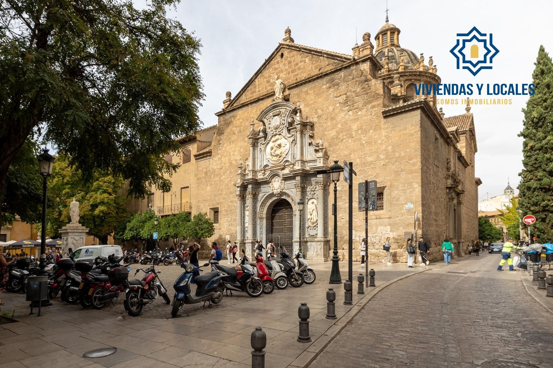 Vista exterior de Pis en venda en  Granada Capital