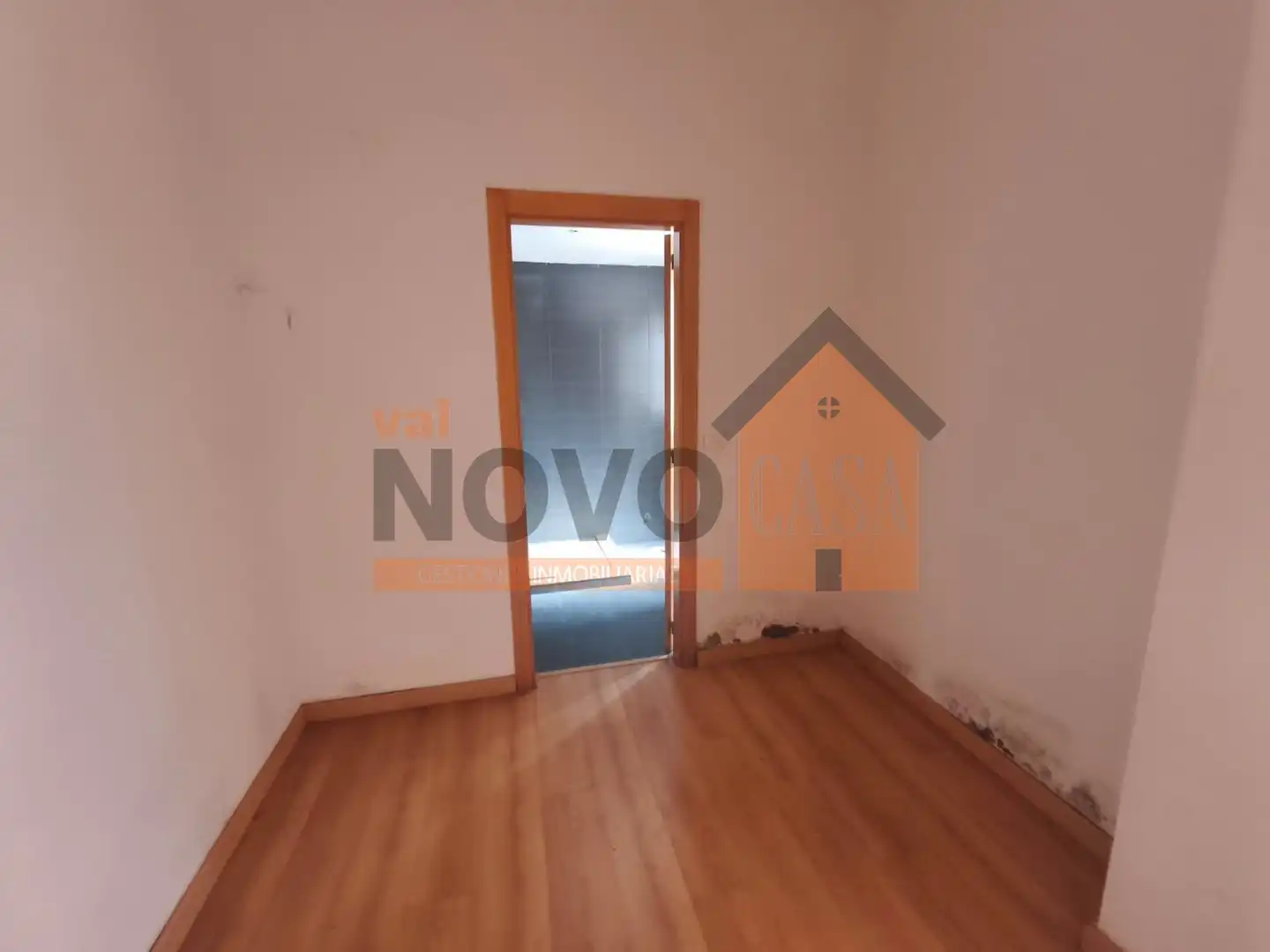 Bedroom of Houses for sale in Chiva  with Storage room and Swimming Pool