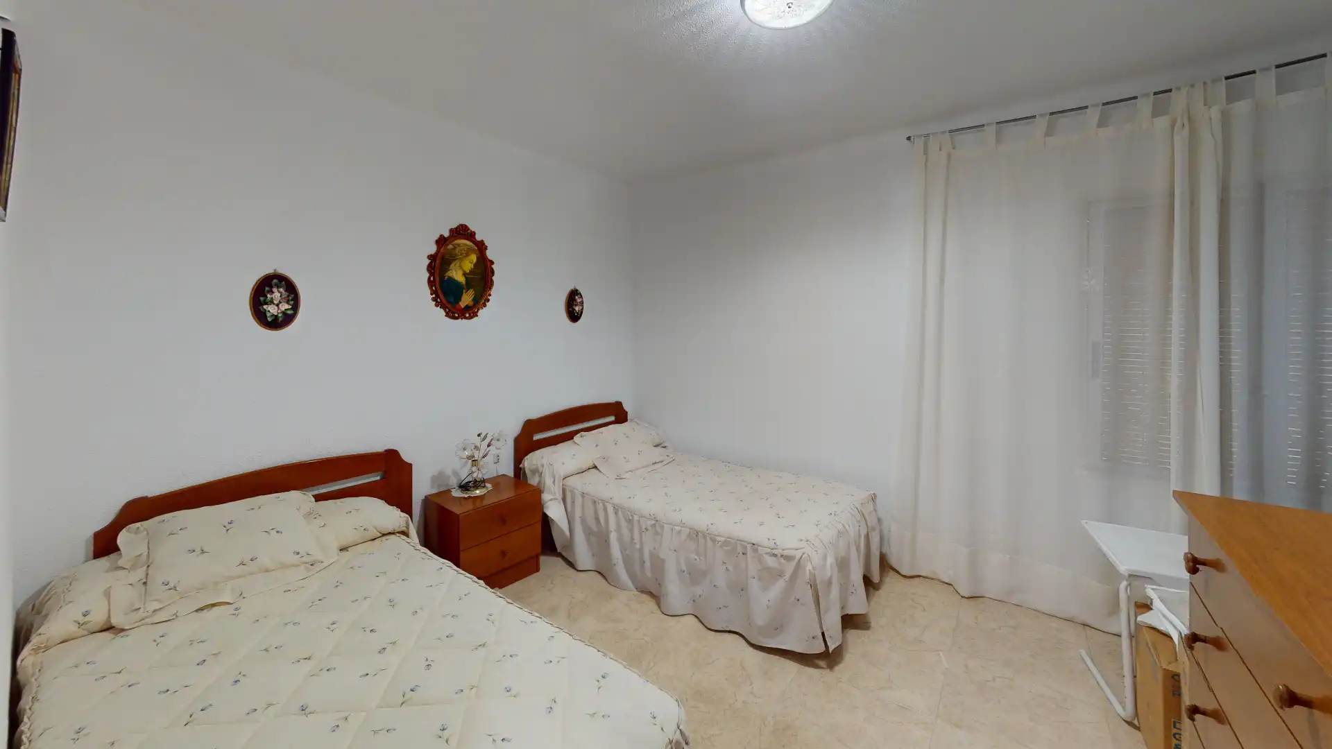Habitación de Piso en venta en Alicante / Alacant con Aire acondicionado y Amueblado