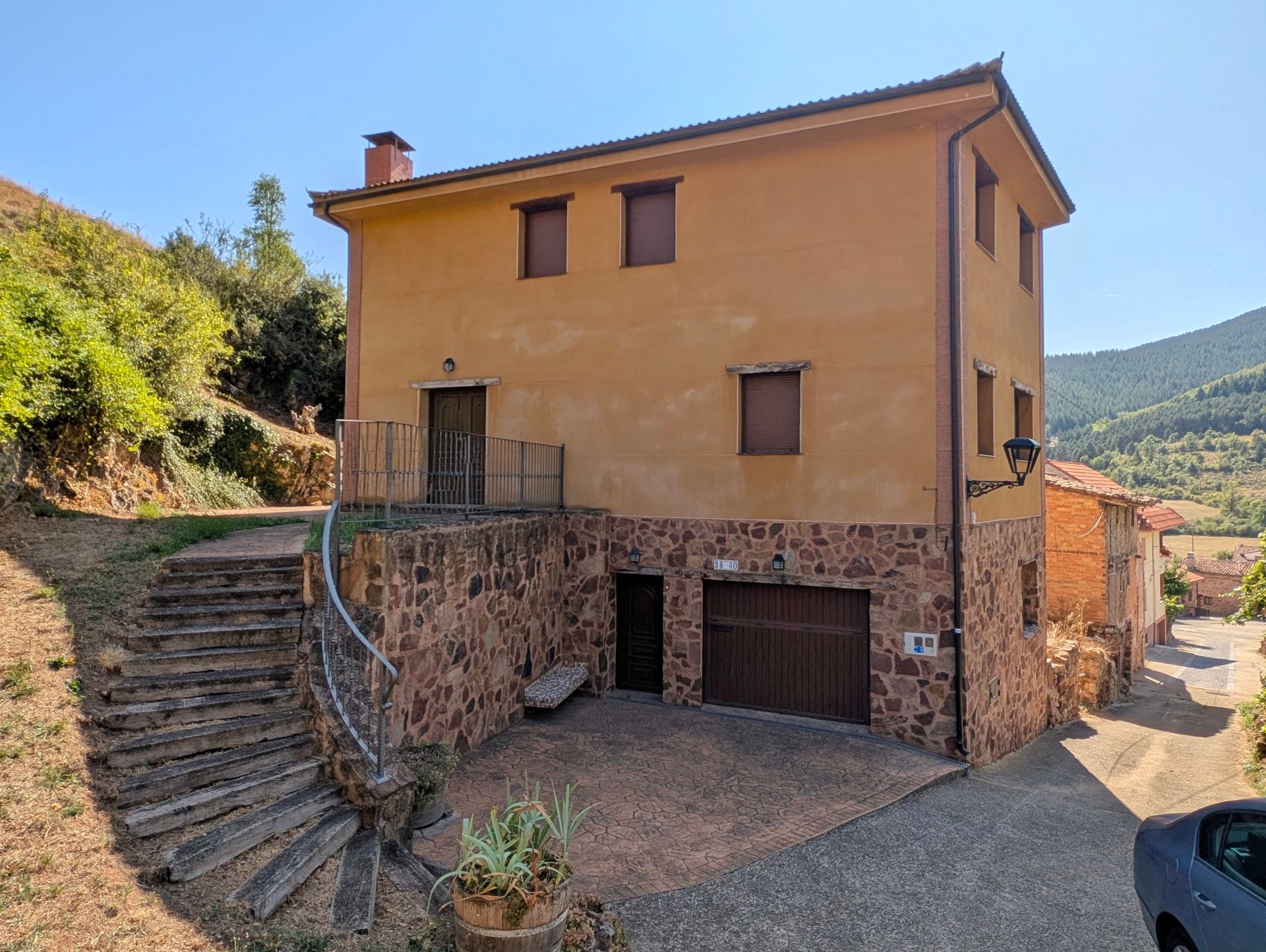 Exterior view of House or chalet for sale in Zorraquín  with Heating, Parquet flooring and Terrace