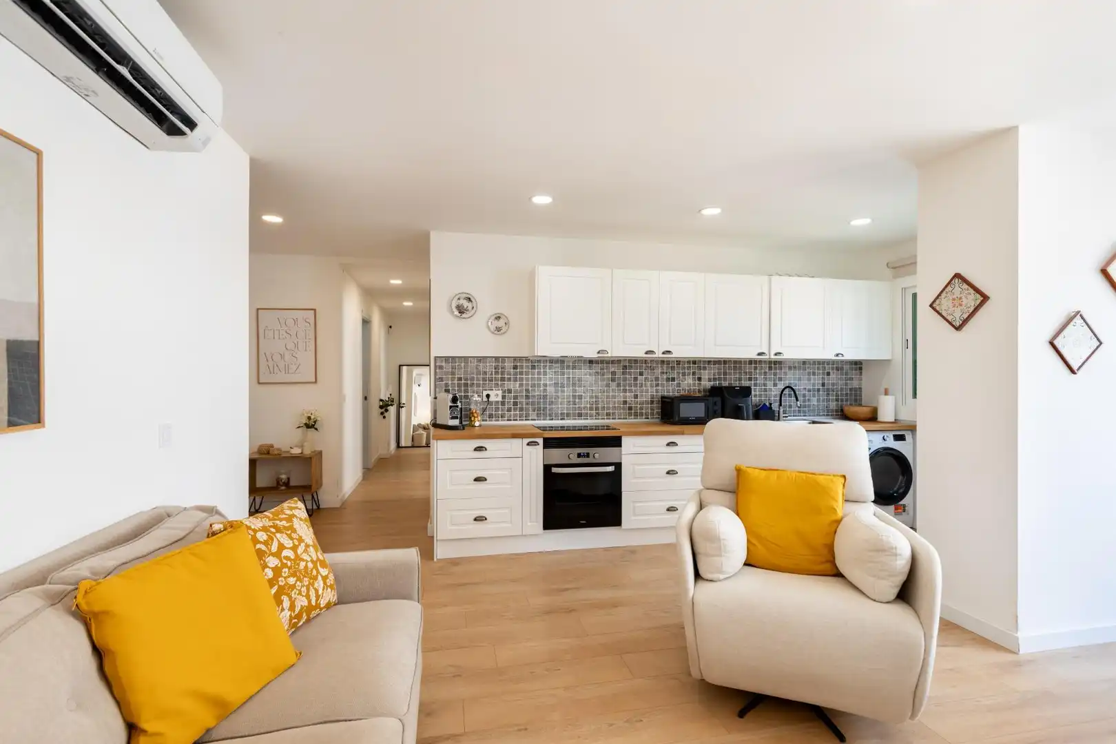 Sala de estar de Apartamento en venta en  Palma de Mallorca con Aire acondicionado, Calefacción y Amueblado