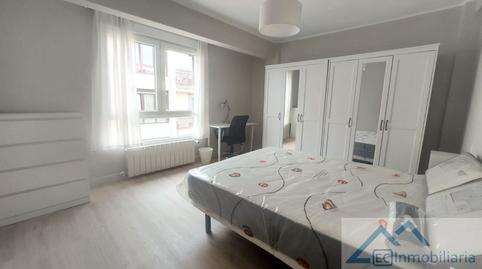 Foto 5 de Piso de alquiler en Jeronimo Sainz de la Maza, Cuatro Caminos, Santander