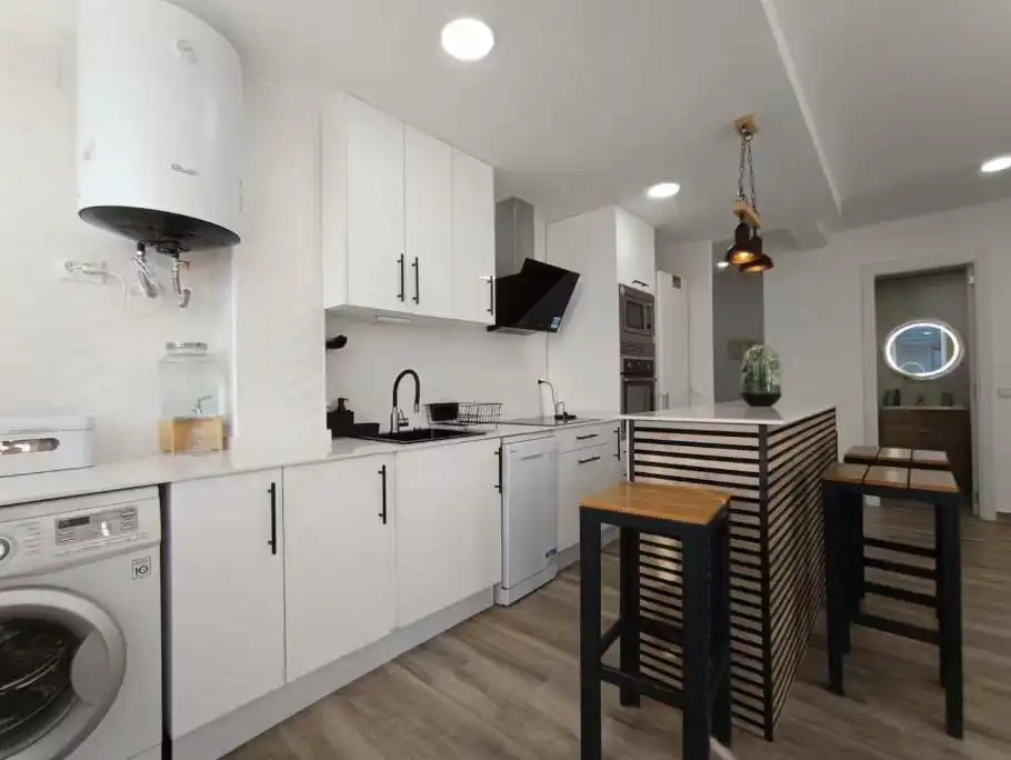 Cocina de Apartamento en venta en Benicasim / Benicàssim con Aire acondicionado, Calefacción y Jardín privado