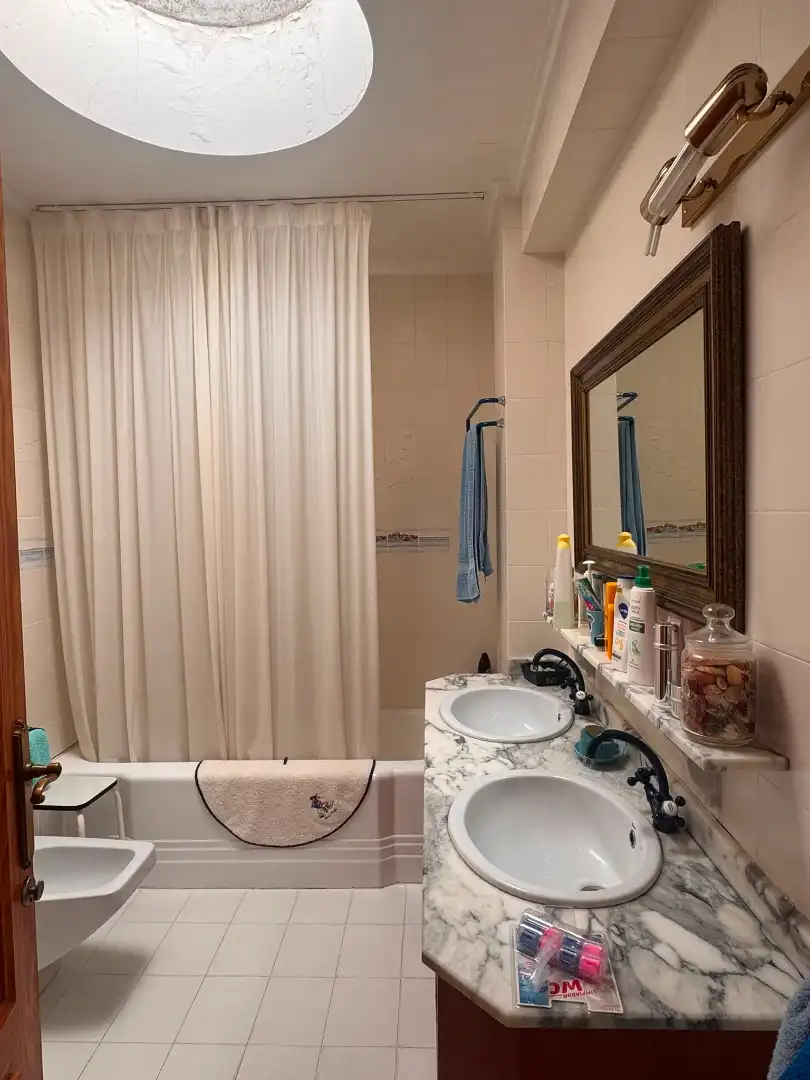 Badezimmer von Wohnung zum Verkauf in Santander mit Heizung, Terrasse und Abstellraum