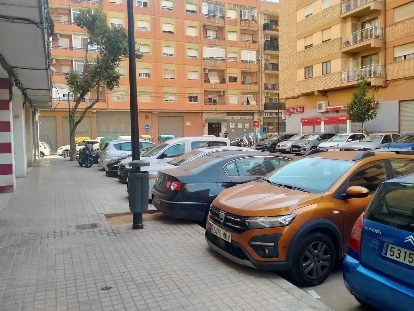 Aparcament de Local de lloguer en Benicalap