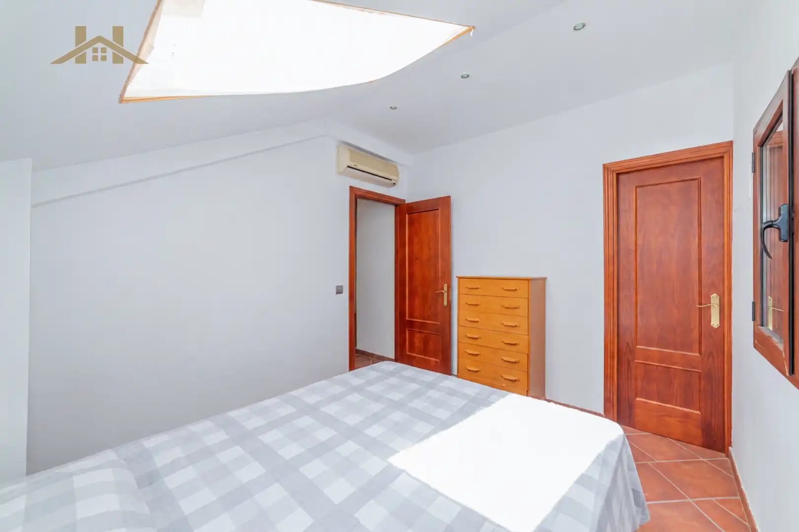 Habitación de Casa o chalet en venta en Valdemorillo con Aire acondicionado, Calefacción y Jardín privado